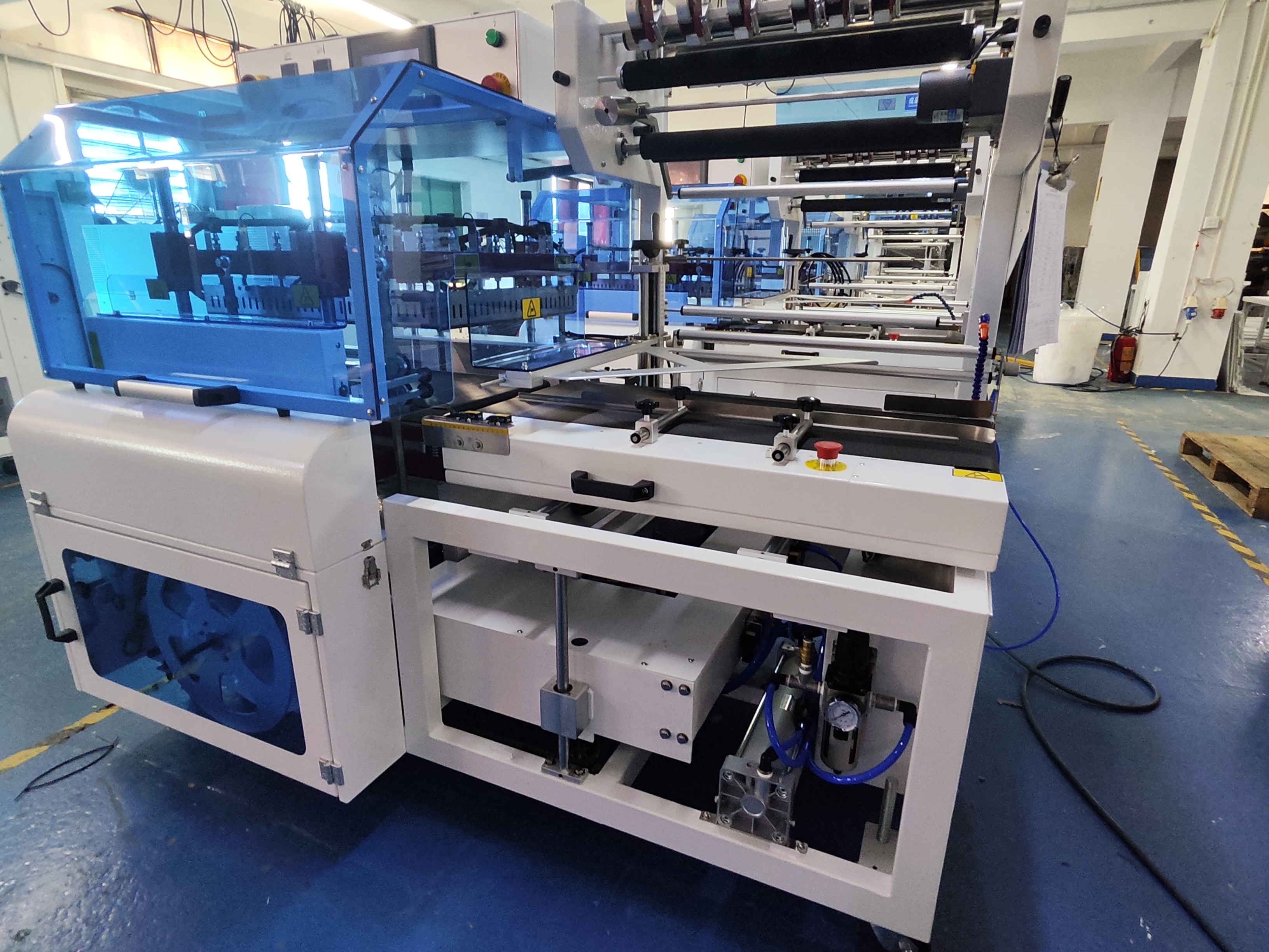 Macchina fardellatrice automatica