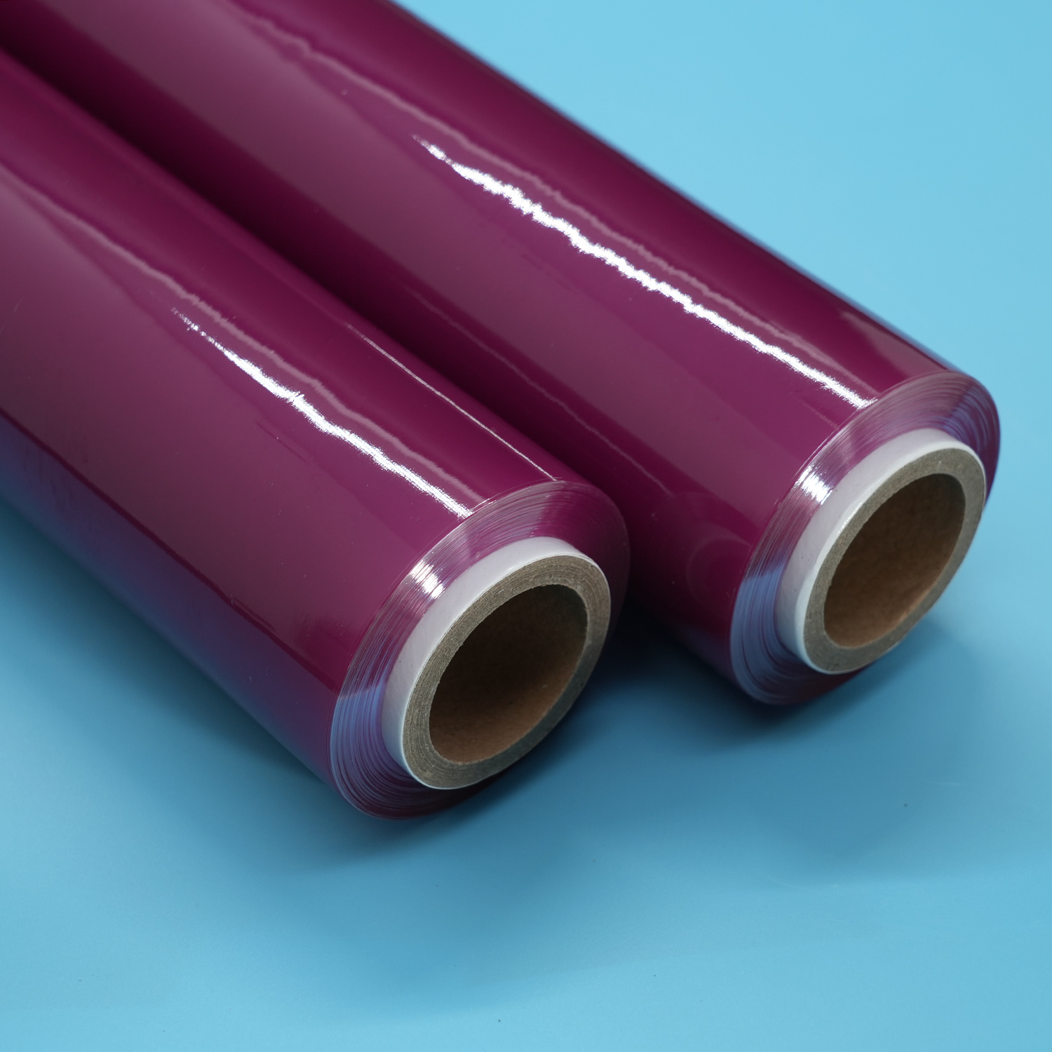 Rotolo jumbo di pellicola trasparente per alimenti in PVC morbido antiappannamento di colore viola per imballaggi alimentari